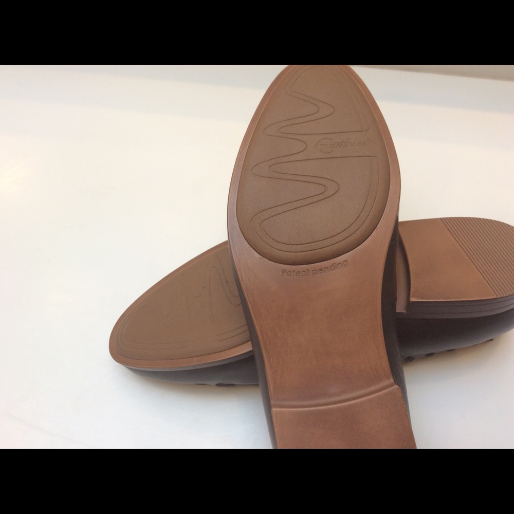 Shoes - Picture 5 of 5